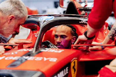 So kam Lewis Hamilton vor dem Abu Dhabi-GP ins Fahrerlager
