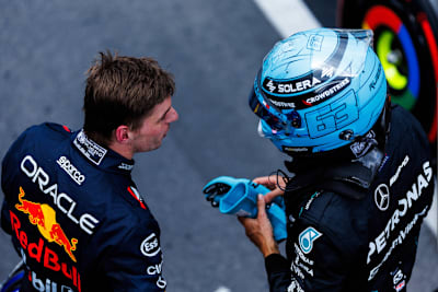 Max Verstappen mit George Russell