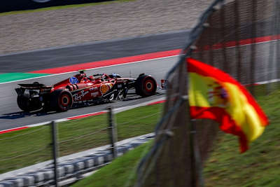 Die spanischen Fans hoffen auf Carlos Sainz im Ferrari