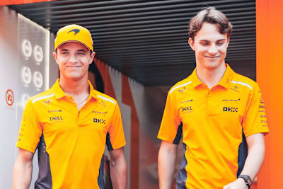Die McLaren-Fahrer Lando Norris und Oscar Piastri