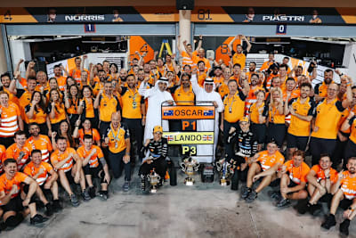 McLaren feiert den Sieg in Bahrain