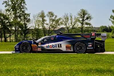 Blau und Weiß bei Cadillac Wayne Taylor Racing