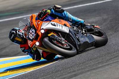 Dominik Vincon auf der Yamaha R1 von Motobox Kremer Racing