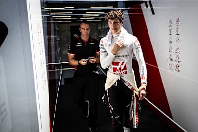 Oliver Bearman fuhr zuletzt in Barcelona ein Training für Haas