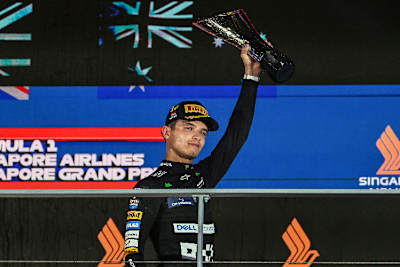 Lando Norris gewann in Singapur, hatte in seinem eigentlich dominanten Rennen aber mehrere Schnitzer drin, touchierte mehrfach die Wand