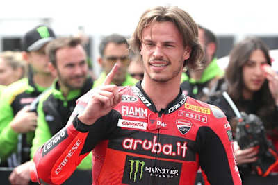 Nicolo Bulega holte Pole und Sieg am Samstag