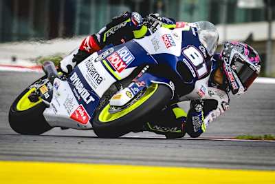 Konsequent. Auch die Husqvarna-Moto2-Mannschaft um Jürgen Lingg setzt mit den Piloten Darry Binder und Senna Agius auf Federelemente aus Österreich