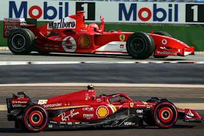 Ferrari F2004 mit 595 Kilogramm (oben) und SF-24 mit 798 kg (unten)