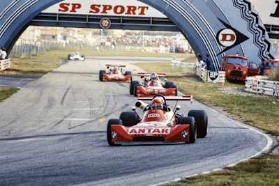 Wer ist das? Wo und wann wurde das Bild aufgenommen?