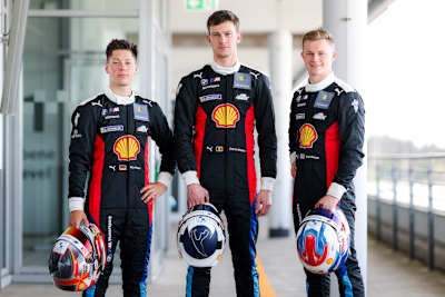 Die BMW-Junioren mit Bestzeit in Sitzung 1