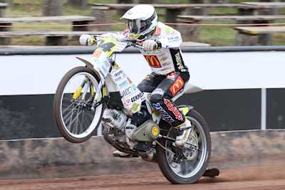 Martin Smolinski gewann in Scheeßel mit einem selbst getunten Motor