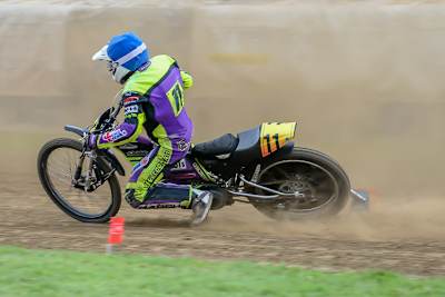 Paul Cooper gewann in Nandlstadt die begehrte Kristalltrophäe