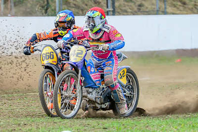 Romano Hummel (l.) gewann in Aduard, Stephan Katt (r.) wurde Sechster