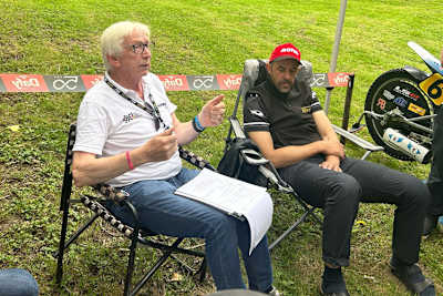 Josef Hukelmann vom DMSB unterstützte die deutschen Teams, hier rechts Markus Venus