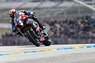 Suzuki führt in Le Mans das Rennen an