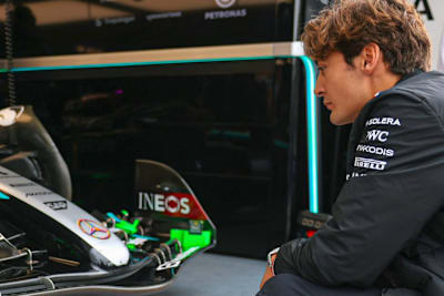 George Russell in einem ruhigen Moment vor dem Rennen