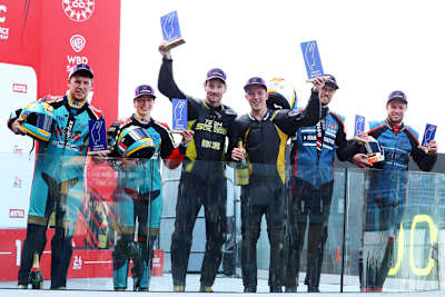 WM-Podium in Le Mans: Ellis, Clément, Schlosser, Schmidt, S. Christie, T. Christie (vlnr.)