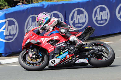 Davey Todd auf der Fahrt zu seinem ersten TT-Sieg