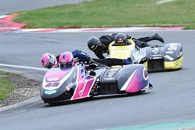 Zur Halbzeit übernahmen Payne/Rousseau (45) von Schlosser/Schmidt die Führung