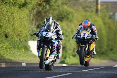 Cooper vor Todd, der letztendlich zurückfällt