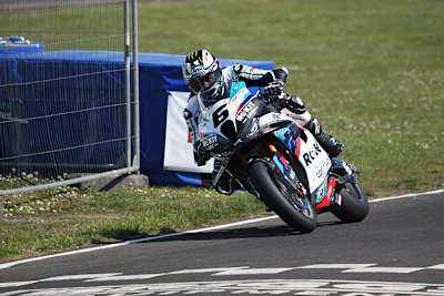 Umstrittener Sieger des zweiten Superbike-Rennens