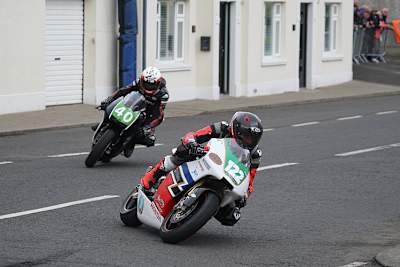 Chris Meyer setzt sich im Moto2/125GP-Rennen durch