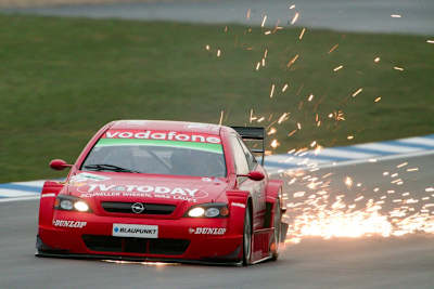 Bei der DTM am Nürburgring erleben die Fans einen Opel Astra V8 Coupé von Peter Dumbreck