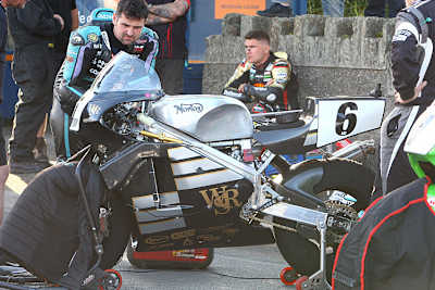 Im Training wurde immer wieder an der Norton gearbeitet