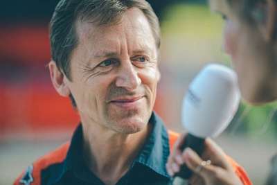 Mike Leitner. Racer, Techniker, Techniker und Kundensportler. Auch 2024 wieder im Fahrerlager