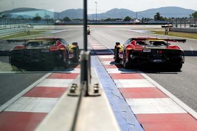 Ferrari zeigt der Konkurrenz das Heck!