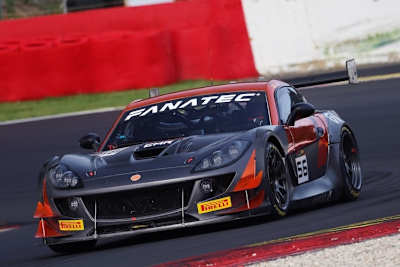 Die V8-Urgewalt Ginetta G56X bei seinem Testeinsatz in Spa-Francorchamps 2024