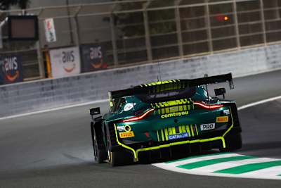 Comtoyou Racing führt die Meisterschaft vor dem Finale in Jeddah an