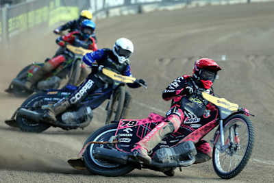 Adam Bednar (vorne) war ein Augenschmaus