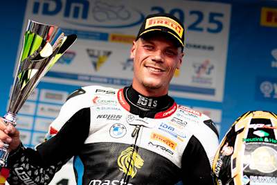 Ricardo Brink erweitert Pokalsammlung