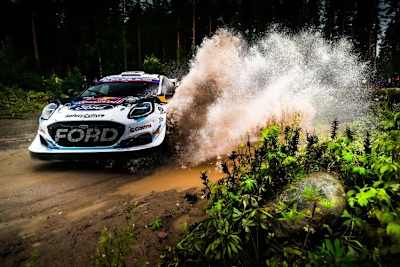 Thank you very Matsch: Ford-Fahrer Adrien Fourmaux komplettierte das Podium