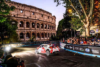 Das Kolosseum in Rom, größtes Amphitheater der Antike, könnte 2026 die grandiose Kulisse der Rallye Italien sein