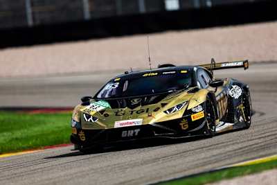 Bestzeit für den güldenen Lamborghini