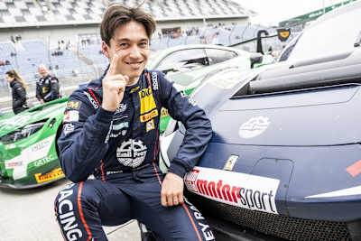 Erster Saisonsieg für Jack Aitken