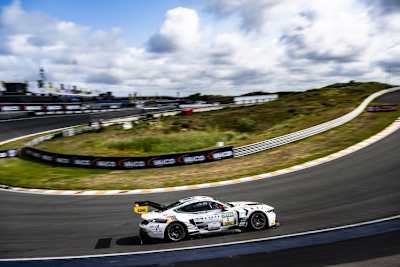 Im neuen Design fliegt Salman Owega auf Platz 1