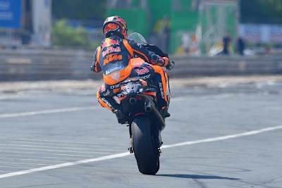 MotoGP-Pilot Pol Espargaro macht Werbung für den Sachsenring-GP