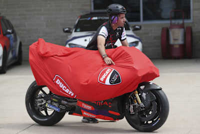 Welches Kundenteam bekommt 2025 eine aktuelle Werks-Ducati?