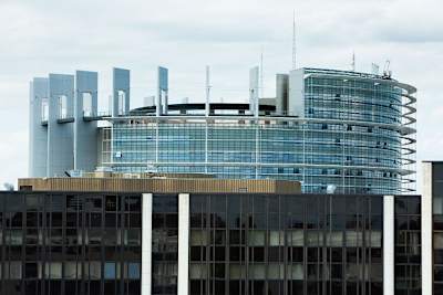 EU-Parlament Strasbourg: Entzug der Fahrerlaubnis soll künftig in der ganzen EU gelten