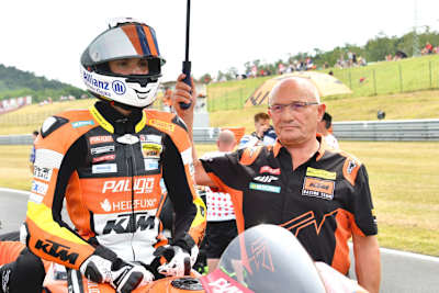 Teamchef Michael Freudenberg (re.) mit Phillip Tonn