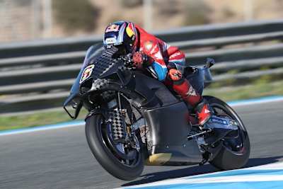 Honda-MotoGP-Testpilot Stefan Bradl bei der Arbeit in Jerez