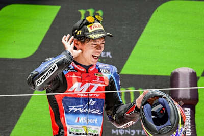 Ai Ogura bringt sich in eine gute Ausgangsposition für den MotoGP-Einstieg im zweiten Versuch