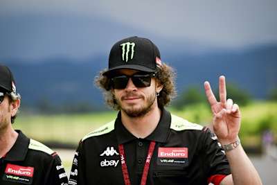 Trotz Ergebniskrise hat Marco Bezzecchi Chancen Werksfahrer bei Aprilia zu werden