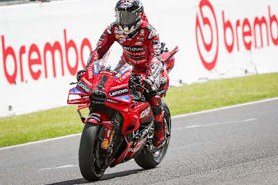Pecco Bagnaia fuhr im Mugello-Sprint als Erster über die Ziellinie