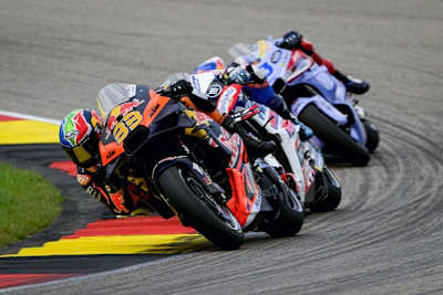 Brad Binder konnte sich an Alex Márquez vorbei arbeiten