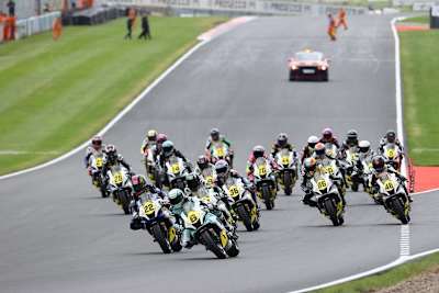 So dicht war das Feld nur unmittelbar nach dem Start zusammen