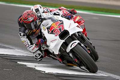 GASGAS-Retro: Auch Fernandez war in Silverstone in ungewohntem Design am Gas